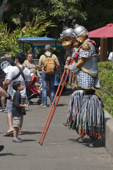 316-5056 San Diego Zoo - Monkey King stilt Walkers with boy.jpg